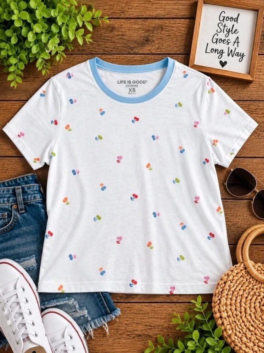Life is Good Crusher Women’s XS Cherry Print Ringer T-Shirt White Blue
